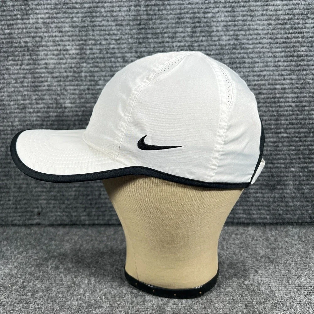 Nike Featherlight Hat Cap Womens White Adjustable Strap‎ Back Running Dri Fit